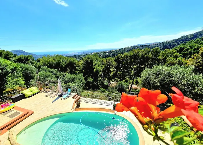 Maison Provencale Sur Collines De Nice Avec Piscine Et Vue Mer