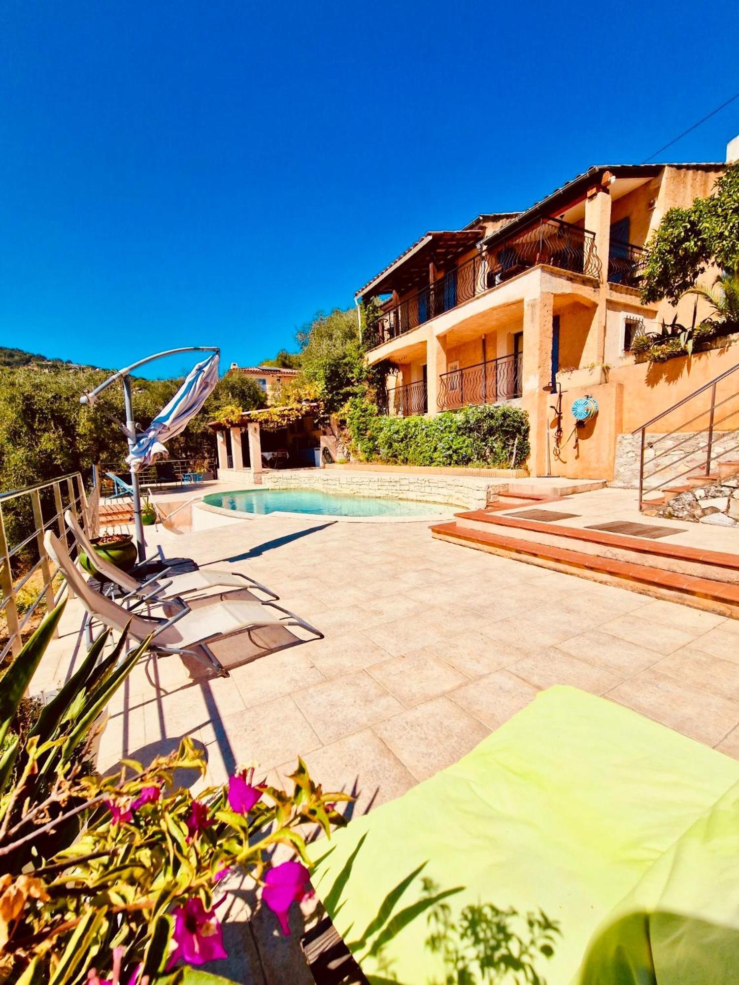 Maison Provencale Sur Collines De Avec Piscine Et Vue * Cantaron